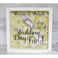 Personalisierter Hochzeitstag Fund Box Rahmen Verlobungsgeschenk Personalisierter Hochzeitstag Fund Box Rahmen Verlobungsgeschenk von KreativGifts1