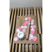 Happy Birthday, Gugelhupf To Go, Kerze Kerzenhalter Pustekuchen Konfetti Geschenk Geburtstag Jubiläum Aufmerksamkeit Mitbringsel Kerzengruß von KreativKorner