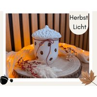 Herbstliches Teelicht-Akzentlicht | Herbstlicht Eichel-Form Handgefertigte Keramik Windlicht Geschenkidee Gemütliche Herbstdekoration von KreativLaube