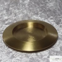 Flacher Metall-Leuchter Aus Messing, Matt Gebürstet, Für Kerzen Mit Einem Durchmesser Von 70 Mm Geeignet Flacher Metall-Leuchter Aus Messing, Matt Gebürstet, Für Kerzen Mit Einem Durchmesser Von 70 Mm Geeignet von KreativatelierShop