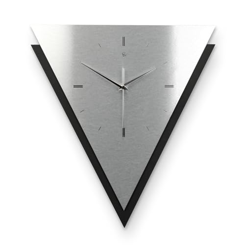 Kreative Feder Dreieckige 3D Designer-Wanduhr „Silver“ in modernem Metallic-Look Silber-schwarz ohne Tickgeräusche (leises Funkuhrwerk) von Kreative Feder