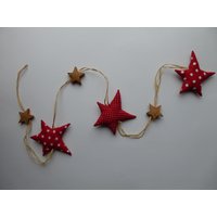 Sterngirlande Aus Stoff Zum Aufhängen, Vertikale Girlande, Weihnachtsdeko, Adventsdeko, Girlande Mit Stern, Nikolaus, Winterdeko Sterngirlande Aus Stoff Zum Aufhängen, Vertikale Girlande, Weihnachtsdeko, Adventsdeko, Girlande Mit Stern, Nikolaus, Winterdeko von KreativesmitStoff
