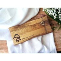 Personalisiertes Servierbrett/ Schneidebrett Personalisiert/ Geschenk/ Geburtstagsgeschenk/ Hochzeitsgeschenk/ Jausenbrett/ Einzug Personalisiertes Servierbrett/ Schneidebrett Personalisiert/ Geschenk/ Geburtstagsgeschenk/ Hochzeitsgeschenk/ Jausenbrett/ Einzug von KreativstueberlShop