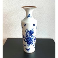 Mid Century Modern Blau Weiße Deutsche Porzellan Vase, Jaeger & Co Bavaria Kobalt Blumenvase von KriAntiqueDekor