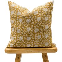 Designer Floral Gelber Senf Auf Natürlichem Leinen Kissenbezug, Boho Kissen, Dekokissen, Blumenkissenbezug von Krinto