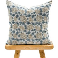 Designer Floral Teal Blue Mit Senf Auf Natürlichem Leinen Kissenbezug, Dekoratives Dekokissen, Floraler Kissenbezug von Krinto