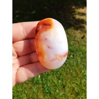 Karneol Handstein F Handschmeichler Sorgenstein Daumenstein Kristall Edelstein Chalcedon Quarz Achat Stein Für Sakralchakra Meditation Deko Karneol Handstein F Handschmeichler Sorgenstein Daumenstein Kristall Edelstein Chalcedon Quarz Achat Stein Für Sakralchakra Meditation Deko von KristallLiebeCo