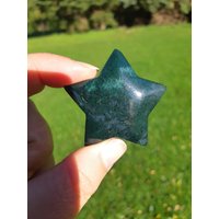 Moosachat Stern D | Edelstein Kristall Schnitzerei Carving Heilstein Kristallstern Edelsteinstern Dekoration Achatstern von KristallLiebeCo