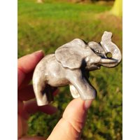Silberscheinobsidian Elefant B | Silberobsidian Obsidian Edelstein Kristall Dekoration Heilstein Schnitzerei Carving von KristallLiebeCo