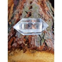 Wunderschöner Bergkristall Doppelender A Edelstein Kristall Kristallturm Obelisk Heilstein Edelsteinturm Doppelspitze Turm Zepter Freiform Wunderschöner Bergkristall Doppelender A Edelstein Kristall Kristallturm Obelisk Heilstein Edelsteinturm Doppelspitze Turm Zepter Freiform von KristallLiebeCo