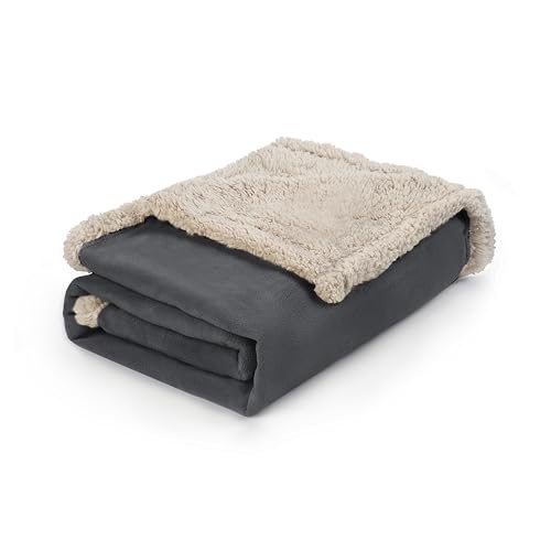 Kritter Planet wasserdichte Decke für Hunde, Pee Proof Sherpa Fleece Reversibel Abdeckung für Couch oder Bett, Flüssiger Beweis Möbelschutz für Mittlere Große Tiere, 125 x 75 cm, Grau/Tuape von Kritter Planet