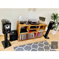Plattenspieler Ständer | Schallplattenaufbewahrung Gerüstmöbel Rustikaler Fernsehtisch Retro Krud-65 V2 von KrudFurniture