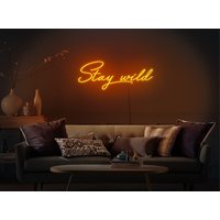 Stay Wild Neon Schild, Stay Led Wall Deco, Stay Art, Stay Light Sign, Neon Schild Schlafzimmer, Neon Wanddeko von KudetaStore