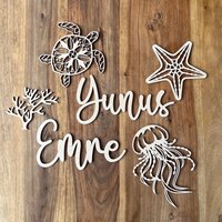 Unterwasser Dekoration Aus Holz | Qualle Seepferdchen Seestern Delphin Korallen Schildkröte Wasser Meer Wanddeko Kinderzimmer Busy Board Unterwasser Dekoration Aus Holz | Qualle Seepferdchen Seestern Delphin Korallen Schildkröte Wasser Meer Wanddeko Kinderzimmer Busy Board von Kuekenwald