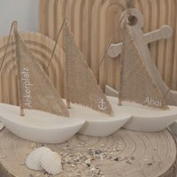 Segelboot Aus Keraflott | Maritime Dekoration Jutesegel Ankerplatz Moin Ahoi Maritim Boot Skandi Deko Sommer Segelboot Aus Keraflott | Maritime Dekoration Jutesegel Ankerplatz Moin Ahoi Maritim Boot Skandi Deko Sommer von KuestenGeschenke