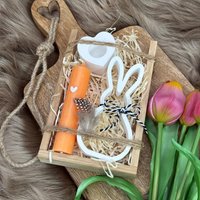 Geschenkset Kerzen Osterhase Raysin Ostern Eichenholz Hase Osterfest Ostergeschenk Mitbringsel Kerze Geschenk Kerzenhalter von Kuestlich