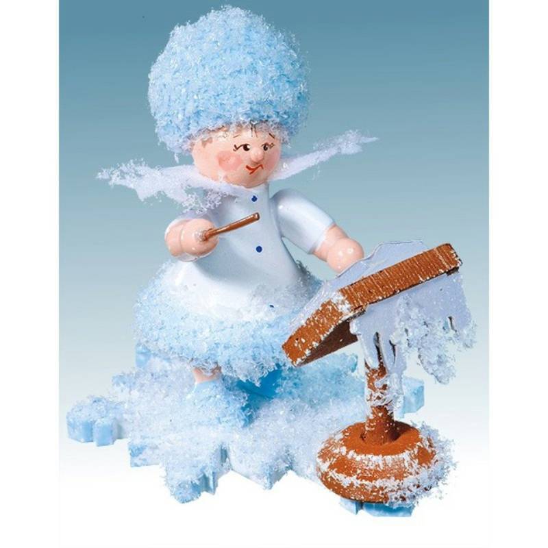 Kuhnert Dekofigur Kuhnert Schneeflöckchen als Dirigent, Handarbeit aus dem Erzgebirge Kuhnert Dekofigur Kuhnert Schneeflöckchen als Dirigent, Handarbeit aus dem Erzgebirge von Kuhnert