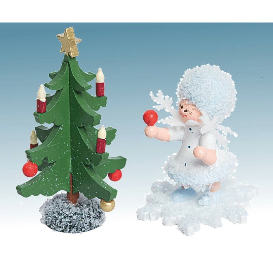 Kuhnert Dekofigur Kuhnert Schneeflöckchen mit Tannenbaum, Handarbeit aus dem Erzgebirge von Kuhnert