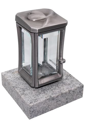 Grablaterne aus Aluminium 94810/19 auf Granitsockel Wicsont White satiniert – Herz-Design | Handarbeit aus Deutschland | Wetterfest & hochwertig | Fertig montiert – Keine Montage oder Werkzeug nötig Grablaterne aus Aluminium 94810/19 auf Granitsockel Wicsont White satiniert – Herz-Design | Handarbeit aus Deutschland | Wetterfest & hochwertig | Fertig montiert – Keine Montage oder Werkzeug nötig von Kunst-Art-Köhl