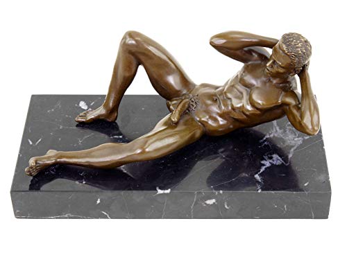 Kunst & Ambiente - Muskulöser Männerakt - Toyboy Eric - Gaybronze - signiert M.Nick - Homoerotische Statue - Deko Athlet - Turner - Höhe: 13 cm - Breite: 25 cm - Sexy Figur von Kunst & Ambiente