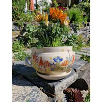 Getöpferter Blumentopf, Zum Bepflanzen, Märchenstadt von KunstKeramikAtelier
