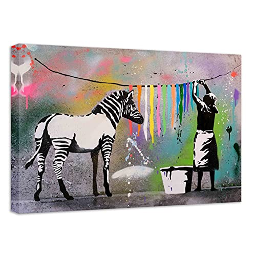 Banksy Bilder auf Leinwand - Zebra Washing Color - Wandbild für zuhause, hochwertige Streetart graffiti Kunstdruck I Wanddekoration, XXl Leinwandbilder I fertig zum Aufhängen (100x150 cm) von Kunstbruder