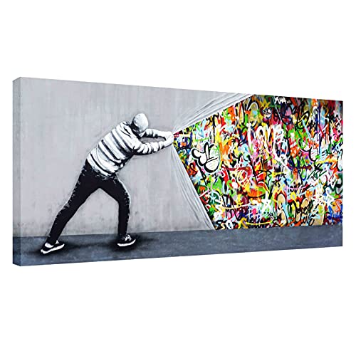 Wandbilder Banksy like Bilder - Künstler vor dem Vorhang - Wandbild auf Leinwand, hochwertige Streetart graffiti Kunstdruck I Wanddekoration XXl fertig zum Aufhängen (140x70 cm) von Kunstbruder