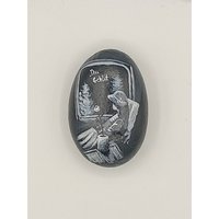 Trauerstein Mit Einem Spruch "Du Fehlst" Und Als Motiv Eine Frau Die Vor Dem Fenster Sitzt Trauerstein Mit Einem Spruch "Du Fehlst" Und Als Motiv Eine Frau Die Vor Dem Fenster Sitzt von Kunststudio24