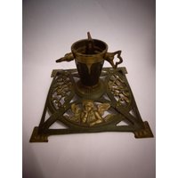 Alter Christbaumständer Mit Putto-Motiven Alter Christbaumständer Mit Putto-Motiven von KunstundSchund