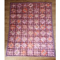 Patchworkdecke Mit Rosa Und Lila Mosaikmuster Patchworkdecke Mit Rosa Und Lila Mosaikmuster von KunstvollKuschelig