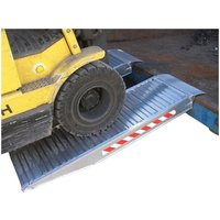 Kurzrampe / Container Auffahrschiene / Bordsteinrampe 125cm lang, Traglast 7500kg pro Paar - als Einzelstück - M150/12SH von RAMPE DE CHARGEMENT - MATISERE