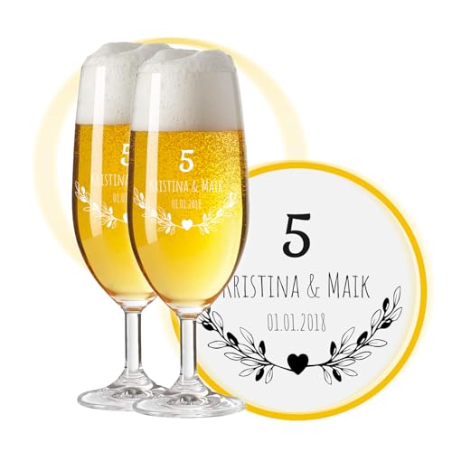 LALALO Biergläser mit Gravur 5. Hochzeitstag (2 St.), Hölzerne Hochzeit Geschenk, Leonardo Pils Biertulpe personalisiert, Jahrestag Holz-Hochzeit (Ringliebe) von LALALO