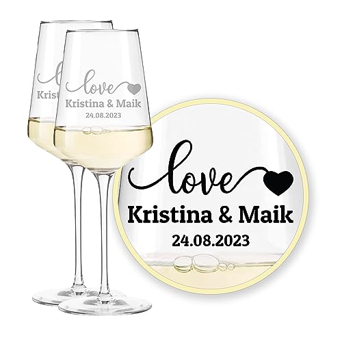LALALO Leonardo Hochzeit Weingläser Geschenk-Set (2 St.) mit Gravur, Serie Puccini, Brautpaar Präsent zum Hochzeitstag – Weinglas personalisiert als Hochzeitsgeschenk von LALALO