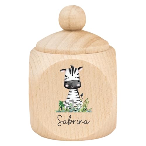 LARIFEE Zahndose Zebra personalisiert mit Name – Personalisierte Zahndose aus Holz mit Schraubdeckel – Milchzahndose für Kinder – Geschenk Geburt & Zahnfee LARIFEE Zahndose Zebra personalisiert mit Name – Personalisierte Zahndose aus Holz mit Schraubdeckel – Milchzahndose für Kinder – Geschenk Geburt & Zahnfee von LARIFEE Mit Liebe personalisiert