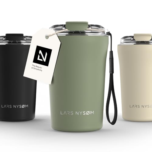 LARS NYSØM Thermo Kaffeebecher to go mit Trageschlaufe & Tritan Deckel | Travel Mug 0,38 Liter mit Isolierung | Auslaufsicherer Edelstahl Thermobecher für Café & Tee (Sage Green, 380ml) von LARS NYSØM