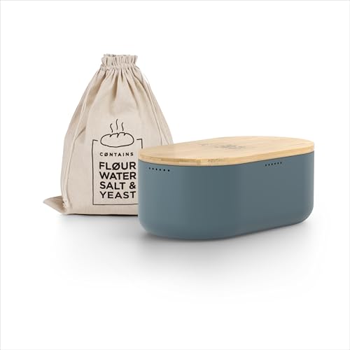 LARS NYSØM Brotkasten I Brotbox aus Metall mit Brotsack aus Leinen für langanhaltende Frische I Brotdose mit hochwertigem Bambusdeckel verwendbar als Schneidebrett I 36x19x13cm (Stone Blue) von LARS NYSØM