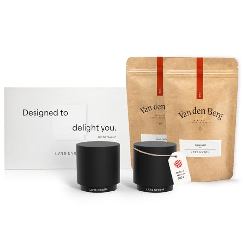 LARS NYSØM Geschenkset mit Salz und Pfefferstreuer & Gewürze - Mini Designer Salzstreuer & Pfefferstreuer mit feinstem Alpensalz und Brasil Pfeffer in ansprechender Geschenkbox (Carbon Black) von LARS NYSØM