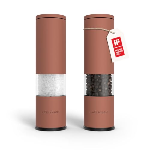 LARS NYSØM Salz und Pfeffer Mühle 2er Set Manuell mit einstellbarem Keramik-Mahlwerk von grob bis fein I Design Gewürzmühlenset (2 Stück) (Brick Red) von LARS NYSØM