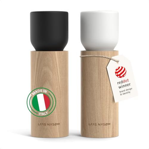 LARS NYSØM Salz und Pfeffermühle Holz Set - Manuelle Salz- und Pfeffermühle mit Keramikmahlwerk - Große Pfeffermühle & Salzmühle für Grobes Salz - Gewürzmühle für Küche oder Tisch (Black/White) von LARS NYSØM