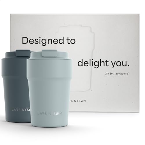 LARS NYSØM Thermo Kaffeebecher to go Geschenkset - 2 x 380ml Thermobecher für Kaffee & Tee - Das auslaufsichere Coffee Mug Gift Set kommt in ansprechender Geschenkbox (Blue) LARS NYSØM Thermo Kaffeebecher to go Geschenkset - 2 x 380ml Thermobecher für Kaffee & Tee - Das auslaufsichere Coffee Mug Gift Set kommt in ansprechender Geschenkbox (Blue) von LARS NYSØM