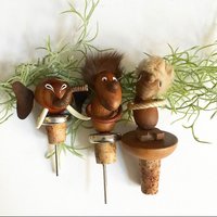 Vintage Schnapsausgießer/Flaschen Zierkorken Optimist & Pessimist Teak Elefant Bojesen Bolling /Danish Design/ Holz Figur /60Er von LASTWALLFLOWER