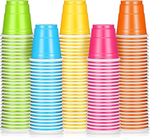 LATERN 200 Stück Mehrfarbige Schnapsgläser, 60ml Plastik Schnapsbecher Wiederverwendbare Jelly Shots Probebecher für Geburtstag Hochzeit Weihnachten Snack Junggesellinnenabschied (5cm x 5cm, 5 Farben) von LATERN