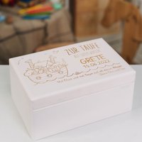 Weiße Erinnerungskiste Zur Taufe - Erinnerungsbox Für Kinder | Personalisierte Holzkiste M, Xl Arche Noah Motiv von LAUBLUST