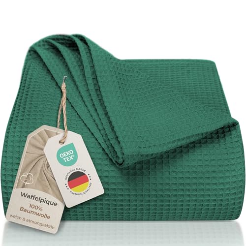 LAYNENBURG Premium Tagesdecke 150 x 200 cm - Waffelpique 100% Baumwolle - leichte Sommerdecke Waffeloptik - Baumwolldecke als Bett-Überwurf, Sofa-Überwurf, Couch-Überwurf - Sofa-Decke (Dunkelgrün) von LAYNENBURG