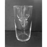 Highland Kuh Gravierte Pint Glas Geschenk von LAtelierLaserProduct