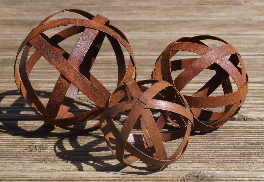 LB H&F Lilienburg Dekofigur 3er SET Dekofigur Dekokugeln Kugel Kugeln Rost Deko (Rostkugeln Gartendeko Rost Metall Gartenkugeln Vorgarten Steingarten Eingang Sommer Herbst modern Geschenkidee Gartenkugel Rostkugel Bänderkugel Dekokugel Rosenkugel Metallkugeln, Geschenk Garten Frau Mann Winter), rostoptik rostig Metall Vintage Rostkugeln modern Shabby LB H&F Lilienburg Dekofigur 3er SET Dekofigur Dekokugeln Kugel Kugeln Rost Deko (Rostkugeln Gartendeko Rost Metall Gartenkugeln Vorgarten Steingarten Eingang Sommer Herbst modern Geschenkidee Gartenkugel Rostkugel Bänderkugel Dekokugel Rosenkugel Metallkugeln, Geschenk Garten Frau Mann Winter), rostoptik rostig Metall Vintage Rostkugeln modern Shabby von LB H&F Lilienburg