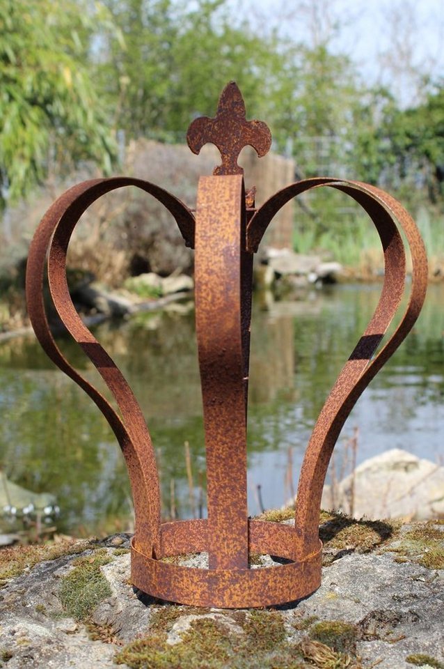 LB H&F Lilienburg Gartenstecker Gartendeko Rost Metall Krone Garten Deko Shabby Dekokrone rostig (Barock Lilie Vintage Dekofigur Landhaus Terrasse Balkon Pflanzkrone, Rankkrone Rankhilfe Edelrost ROSTKRONE) Metallkrone Gartenkrone Dekoration groß Sommer Rostdeko LB H&F Lilienburg Gartenstecker Gartendeko Rost Metall Krone Garten Deko Shabby Dekokrone rostig (Barock Lilie Vintage Dekofigur Landhaus Terrasse Balkon Pflanzkrone, Rankkrone Rankhilfe Edelrost ROSTKRONE) Metallkrone Gartenkrone Dekoration groß Sommer Rostdeko von LB H&F Lilienburg
