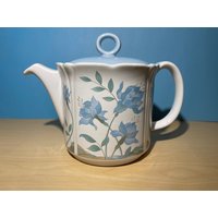 Vintage Sadler 4 Tassen Teekanne Mit Blauen Blumen. Hergestellt in England von LCorazon