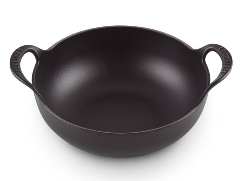 LE CREUSET Kochtopf Balti Dish Tradition rund schwarz matt 24cm, Emailliertes Gusseisen LE CREUSET Kochtopf Balti Dish Tradition rund schwarz matt 24cm, Emailliertes Gusseisen von LE CREUSET