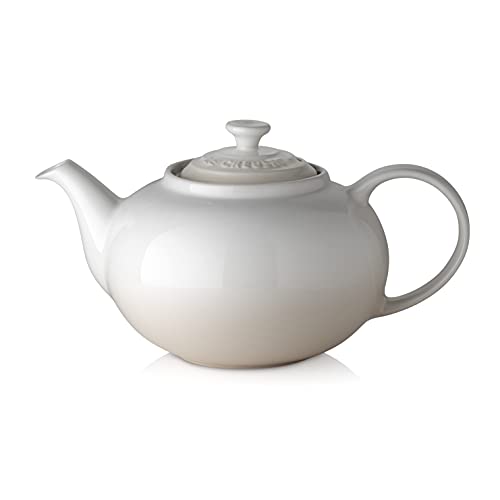 Le Creuset Klassische Teekanne aus Steinzeug, 1,3 Liter, für 3–4 Tassen, Meringue, 70702137160000 von LE CREUSET